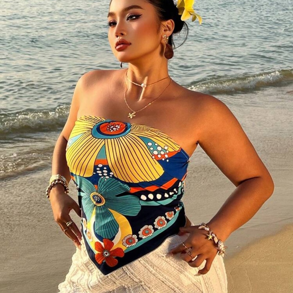 SHEIN Multicolor Floral Strapless Crop Top